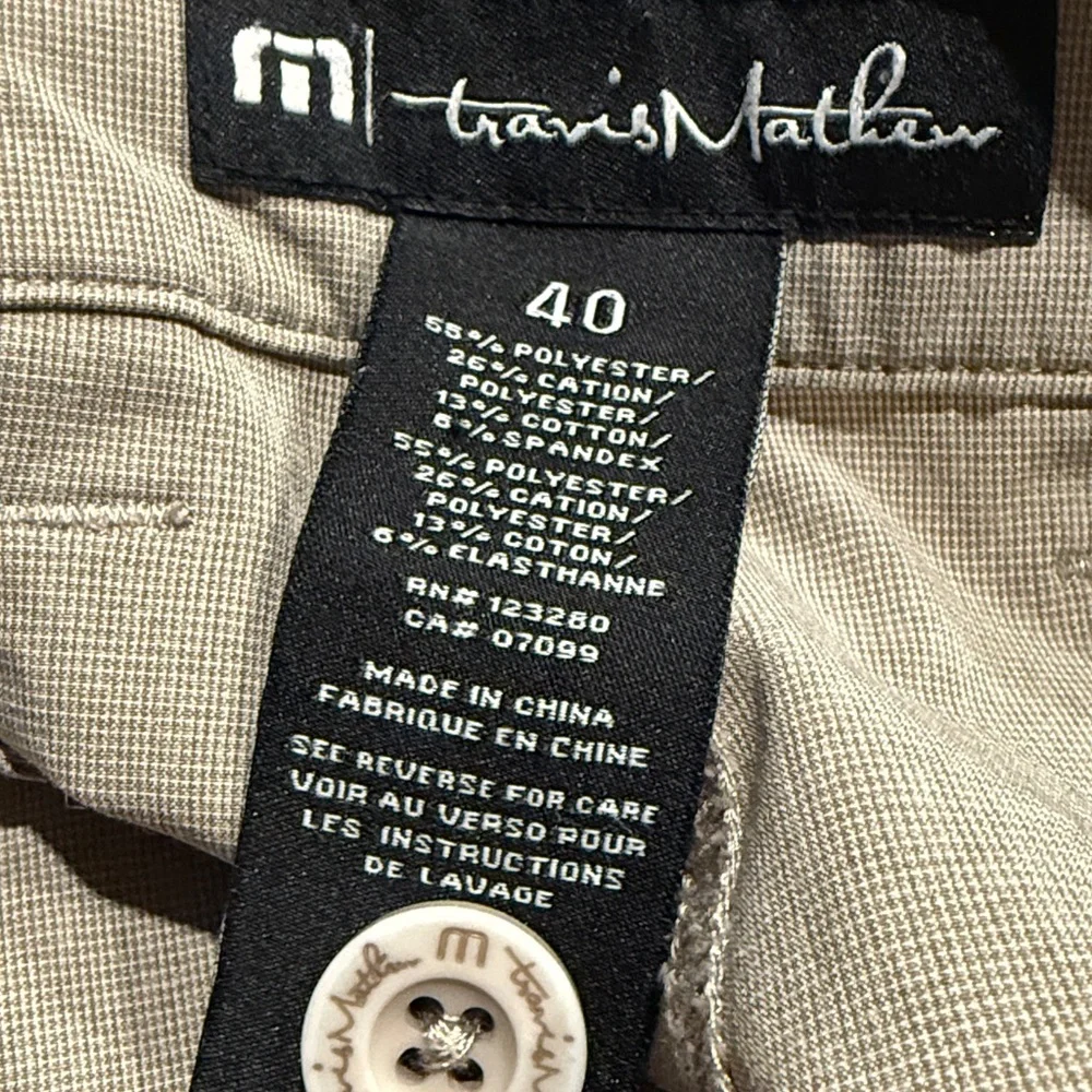 Travis Mathew Men's Beige/tan Flat Front Shorts 10” golf‎ casual neutral SZ 40